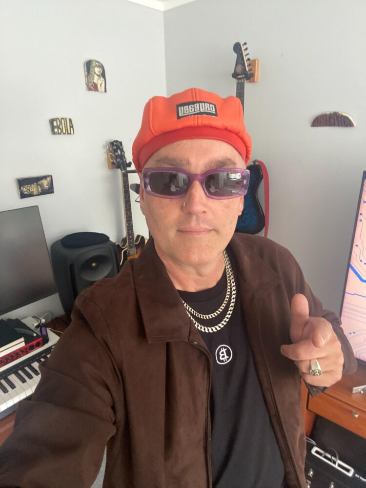 Bitcoin Classic Embroidery T-Shirt photo review